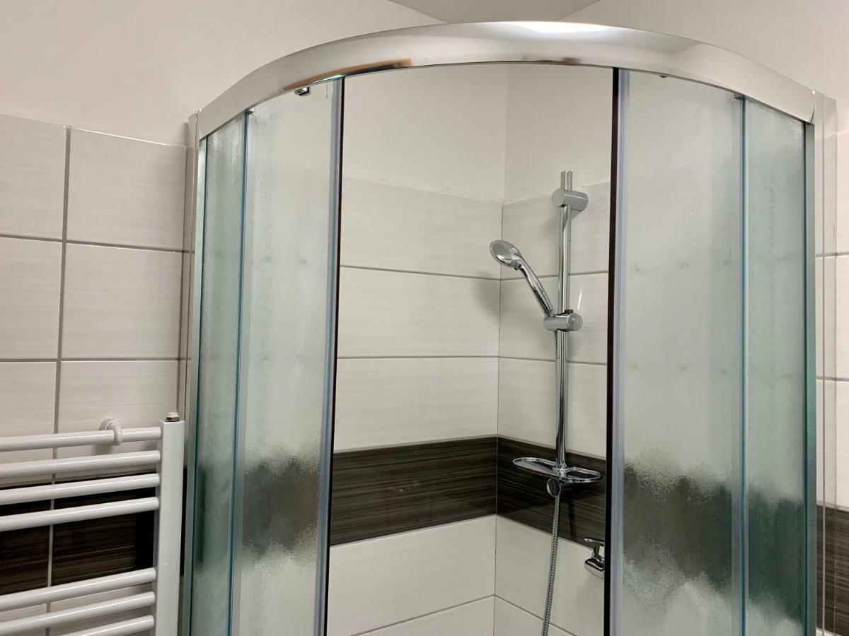 Mikulov - Inn - Hotel S Vinnym Sklepem Venuse Екстер'єр фото